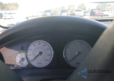 2006 Chrysler 300C z USA, uszkodzony, nr VIN 2C3KA63H86H135648